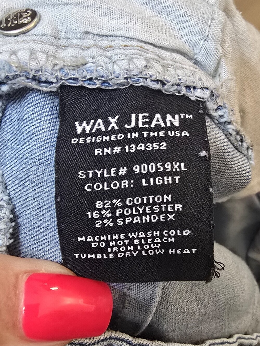 Wax Jean Plus Size Push-Up Distressed Cuffed Denim Shorts Light Wash 3XL - Picture 3 of 9
